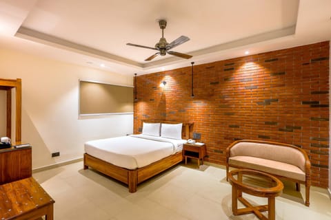 Hotel Lalit Palace Motel in Dehradun