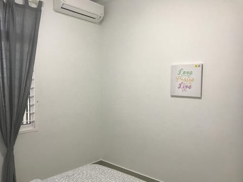 SINGGAH Putrajaya - 3 Bedrooms with Pool and KL View Condominio in Putrajaya
