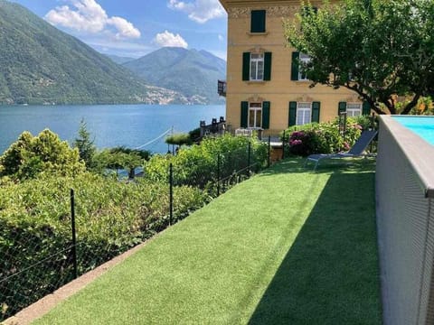 Villa Peroni Lake Como Classic with Swimming pool Apartment in Canton of Ticino