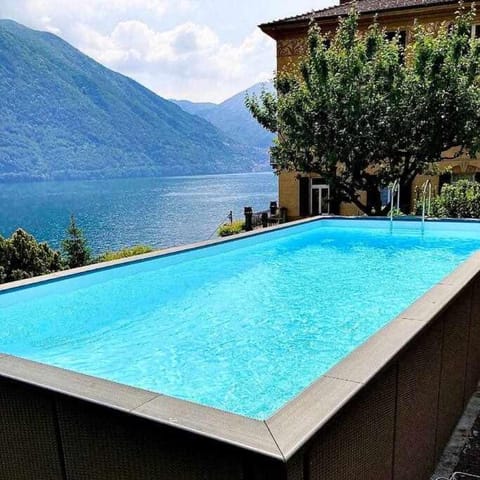 Villa Peroni Lake Como Classic with Swimming pool Apartment in Canton of Ticino