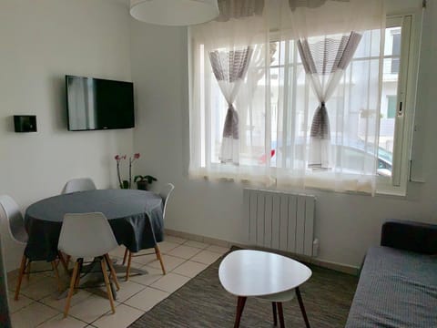 Appartement des Tilleuls RDC Apartment in Royan