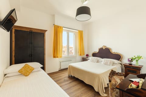 Guest House Maison 6 Bed and Breakfast in Ostia