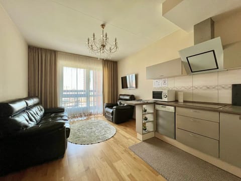 TV and multimedia, Kitchen or kitchenette, Seating area