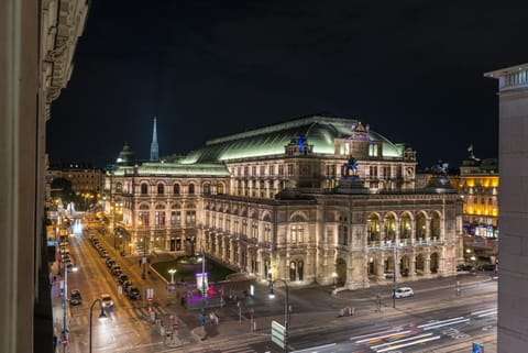 Night, Summer, Evening entertainment, Landmark view