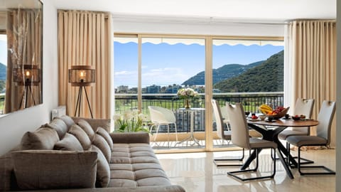 Cannes Marina Appart Hotel Mandelieu Apartment hotel in Mandelieu-La Napoule