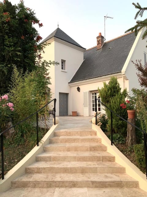 La Tour de Saint Cyr Übernachtung mit Frühstück in Saint-Cyr-sur-Loire