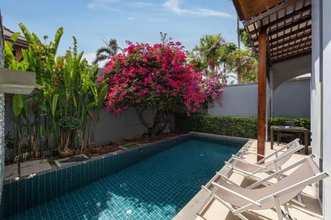 VILLA ARUHE | 2 Bedroom Private Pool Villa in Popular Onyx Villas | 3 min to Naiharn Beach Villa in Rawai