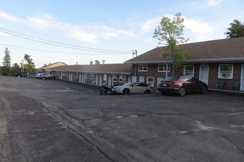 Fundy Line Motel Motel in Miramichi