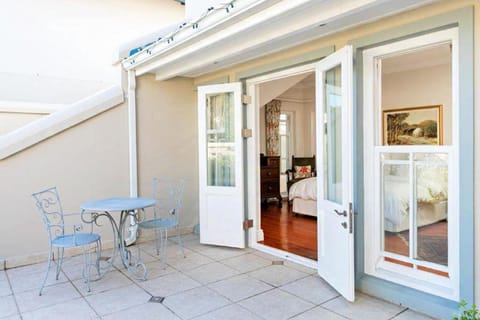 Isola Bella Guest House Bed and Breakfast in Knysna