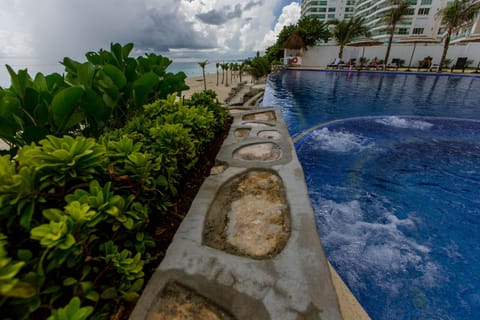Condominio Girasol OceanView Condo in Cancun