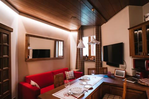 THE NEST Apartment Suite Ski-in Ski-out with Hammam Condo in Breuil-Cervinia