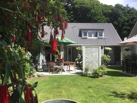 Sunny Glen Cottage house in Wellington Region