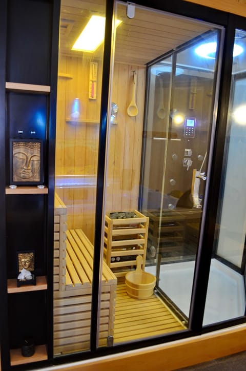 Sauna, Spa and wellness centre/facilities