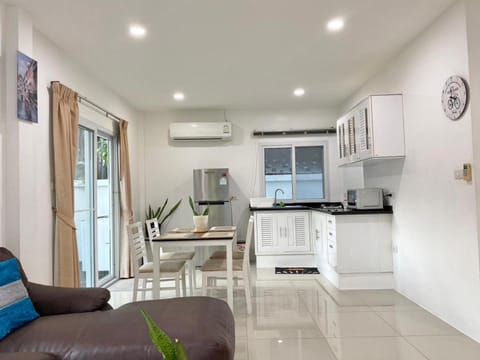 Kitchen or kitchenette, Living room, Dining area, air conditioner