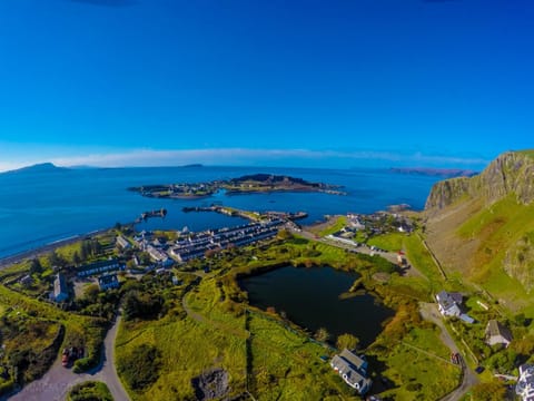 Nearby landmark, Neighbourhood, Natural landscape, Bird's eye view