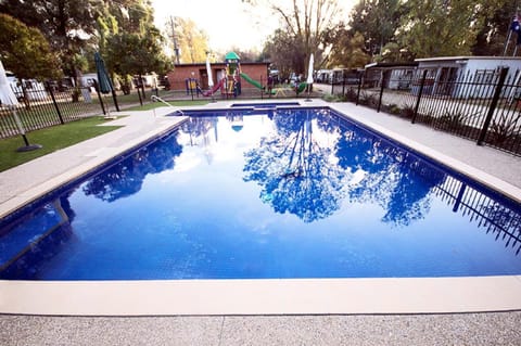 Facade/entrance, Swimming pool