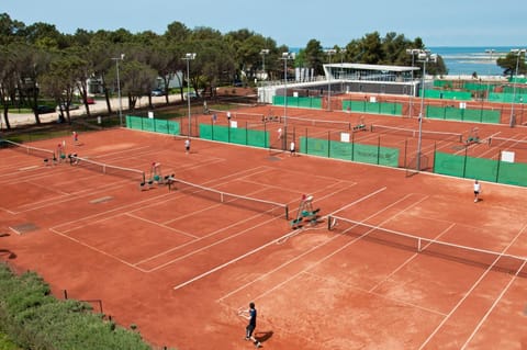 Tennis court