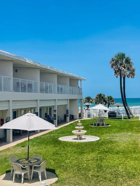 Ocean Court Beachfront Hotel Motel in Daytona Beach Shores