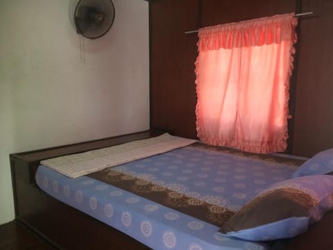 Light In bungalow Bed and Breakfast in Ban Tai