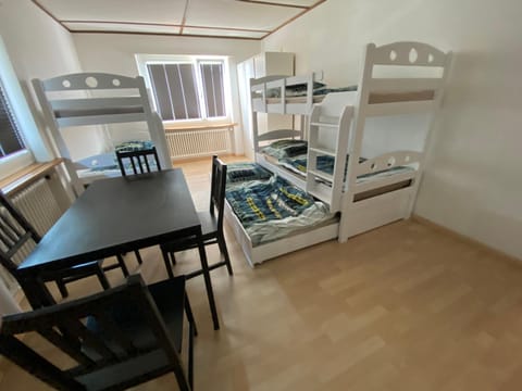 Photo of the whole room, Decorative detail, bunk bed