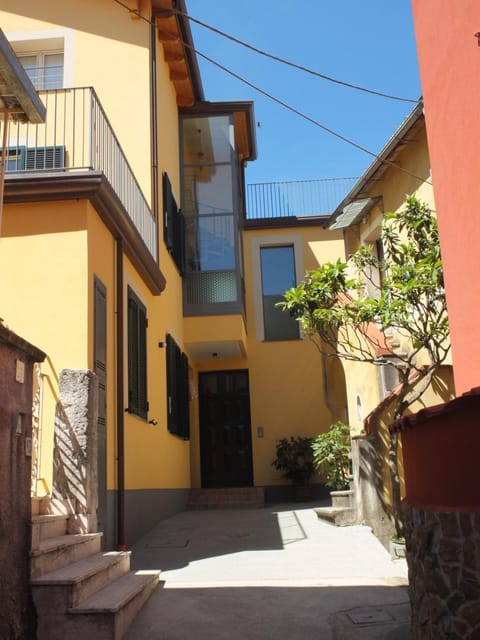 Property building, Facade/entrance, Street view