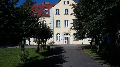 Property building, Facade/entrance