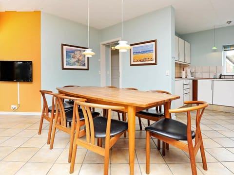 8 person holiday home in Bl vand Maison in Blåvand