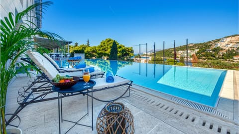 Pool view, Sea view, Swimming pool