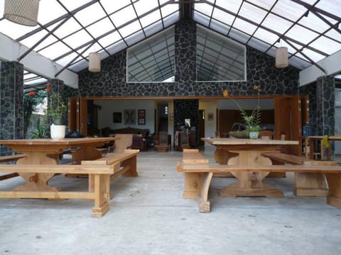 Ronia Mountain Villa Lembang Übernachtung mit Frühstück in Lembang