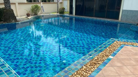 Big Comfortable Villa Villa in Pattaya City