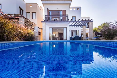 Greko Mare Front Line Villa in Protaras