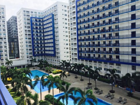 Sea Residences MOA-Eric Apartments Condo in Pasay