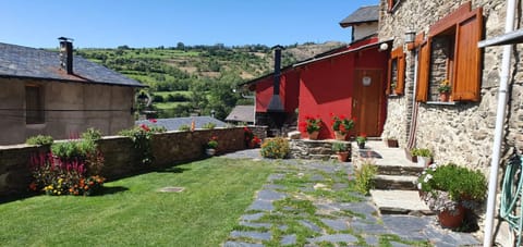 Cal Rafalet House in Cerdanya