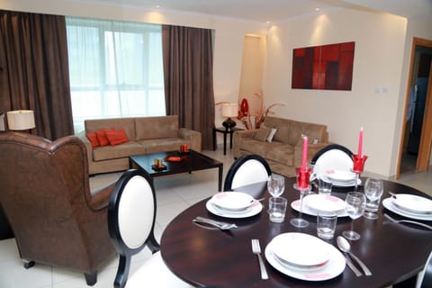 Living room, Dining area