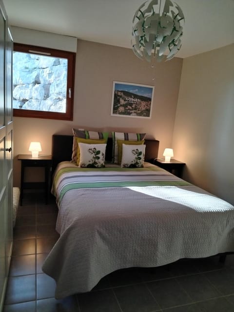 Bed, Photo of the whole room, air conditioner