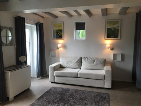 Les Vallées Appartement in Saint-Cyr-sur-Loire