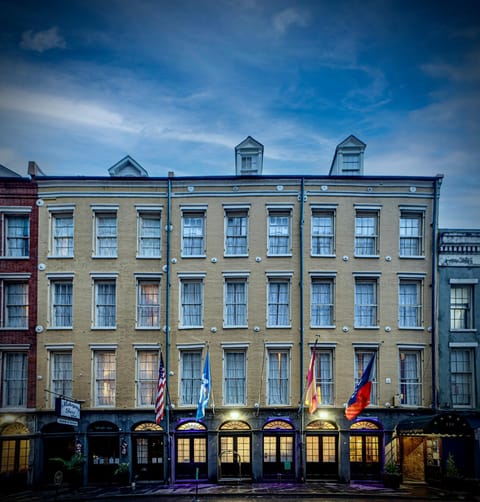 Quarter House Suites Hotel in French Quarter