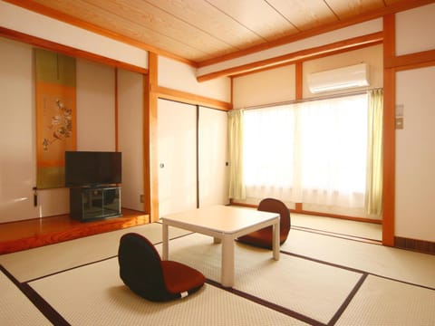 Wafu Pension Tamure Bed and Breakfast in Shizuoka Prefecture