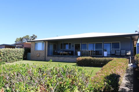 Bunkys By The Sea Holiday House House in Berrara