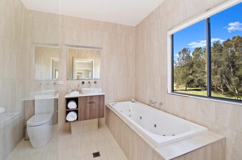 Bathroom, Garden view