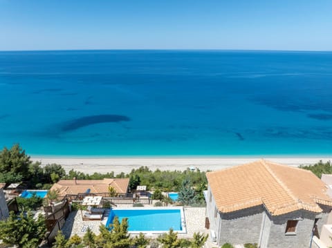 Property building, Day, Natural landscape, Beach, Pool view, Sea view, Swimming pool