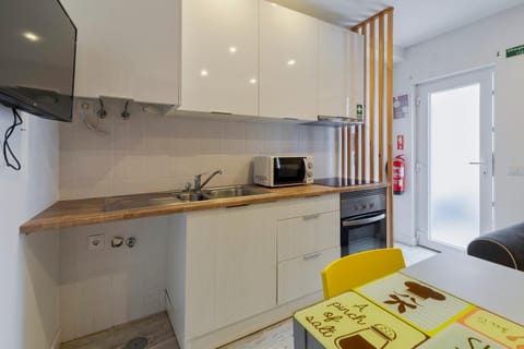 TV and multimedia, minibar, pet friendly, stove, kitchen