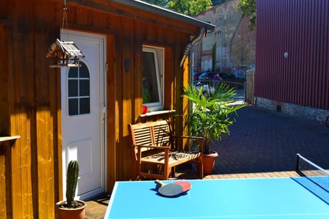 Patio, Garden, Table tennis