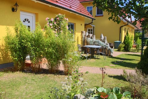 Property building, BBQ facilities, Garden