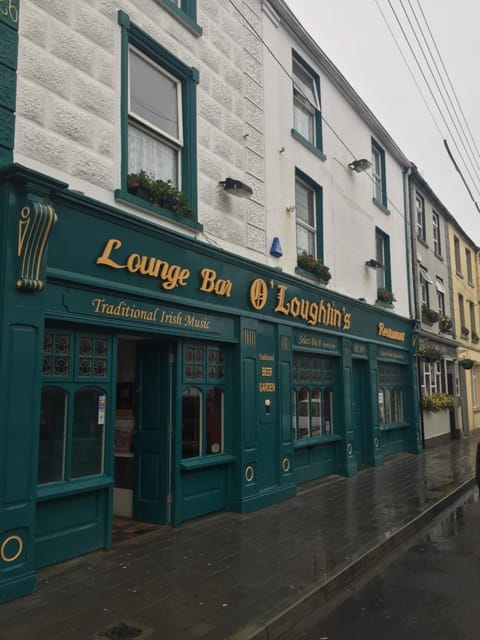 O'Loughlin's Bar Bed and Breakfast in County Clare