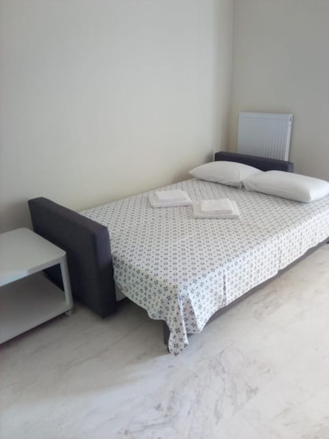 Apartment Elena Condo in Pireas