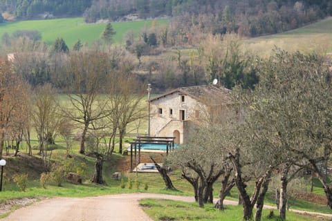 CASALE SANTA CATERINA Jacuzzi and Pool Chalet in Umbria