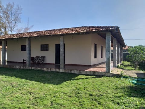 Casa em Grussaí de 4 quartos Maison in São João da Barra