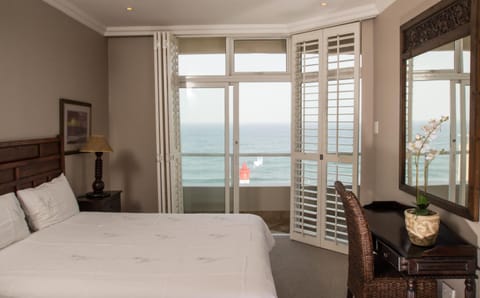 702 Oyster Rock - by Stay in Umhlanga Condo in Umhlanga