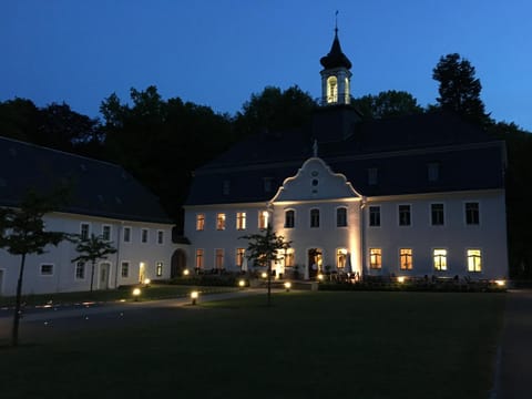 Hotel Schloss Rabenstein Hôtel in Chemnitz